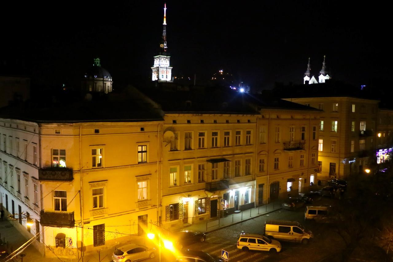 The Heart Of Lviv Apartamento Exterior foto